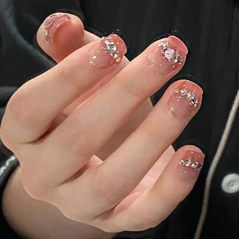 Glamorous nail art with rhinestone details Kalsten