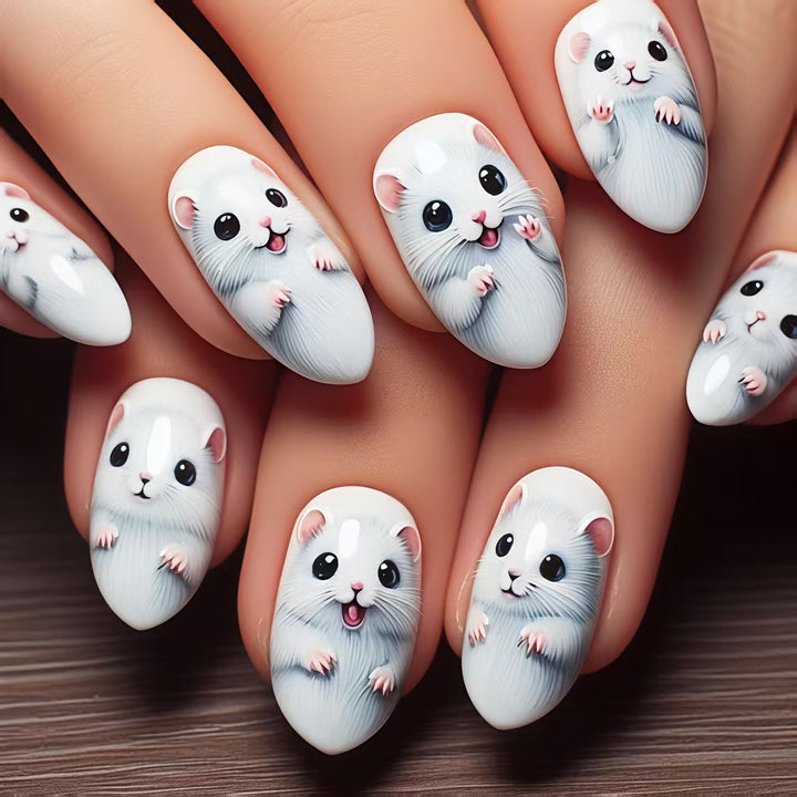 Nail art with cute animal design Kalsten