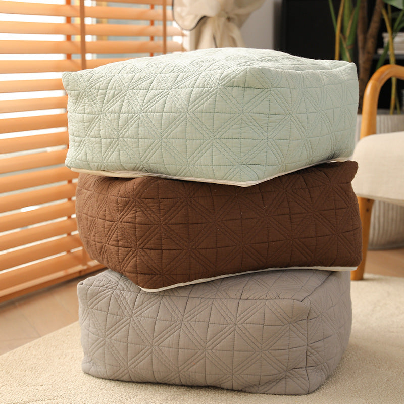 Padded floor seat pouf made of quilted cotton blend Kalsten