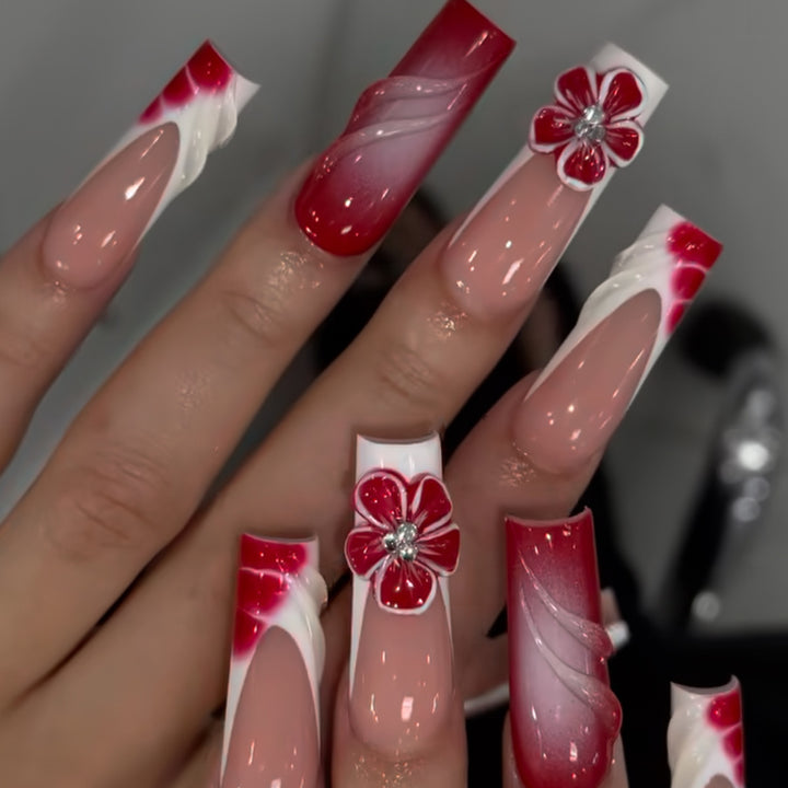 Floral and Artistic Press-On Nail Art Kalsten