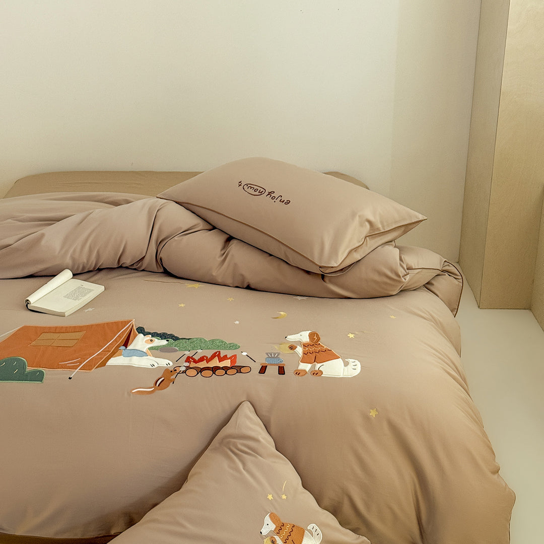 Children's bedding set made of cotton blend with embroidered camping motif