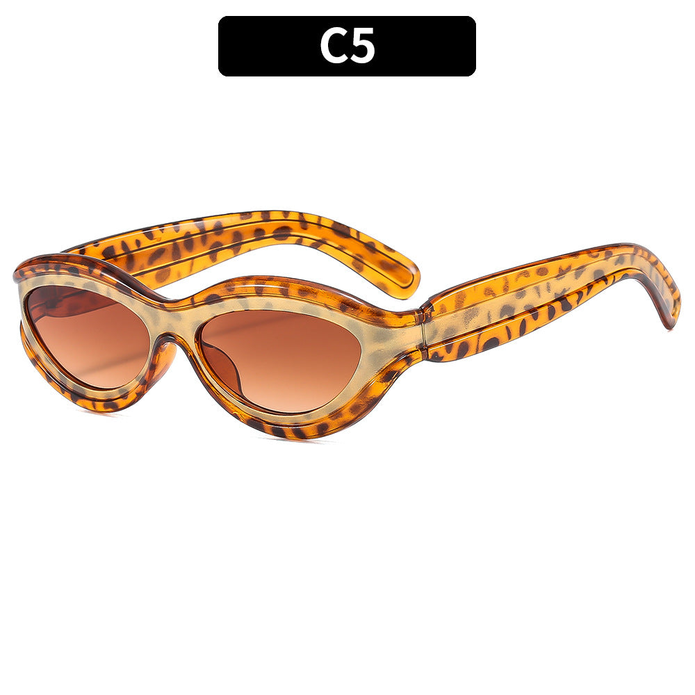 Retro-Inspired Sleek Sunglasses