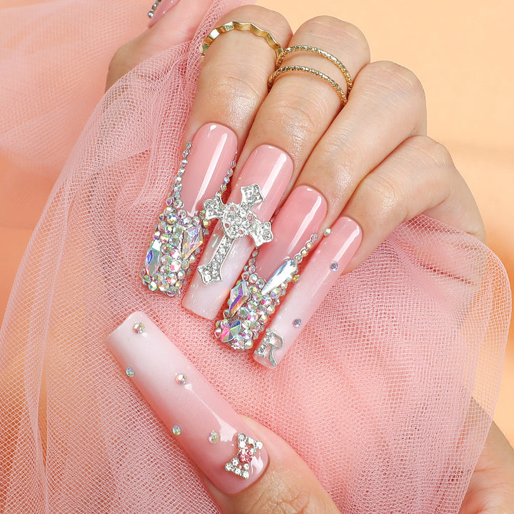 Creative nail art set with glamorous rhinestone decorations Kalsten