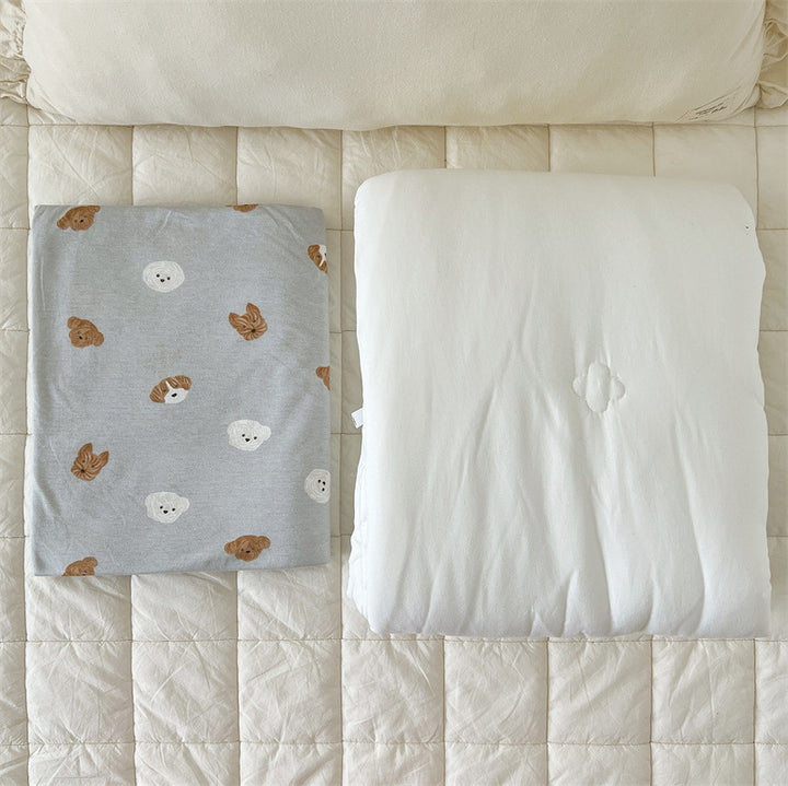 Unisex cotton pillowcase with cheerful bear design Kalsten