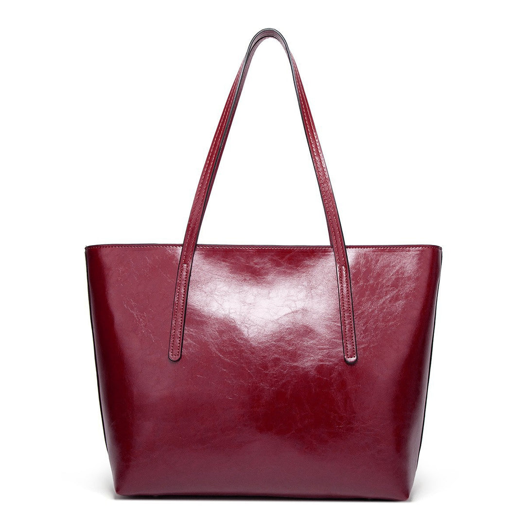 Elegant Handbag Made of High-Quality Leather Kalsten