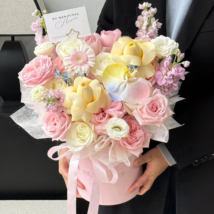 Elegant Artificial Flower Bouquet Arrangement
