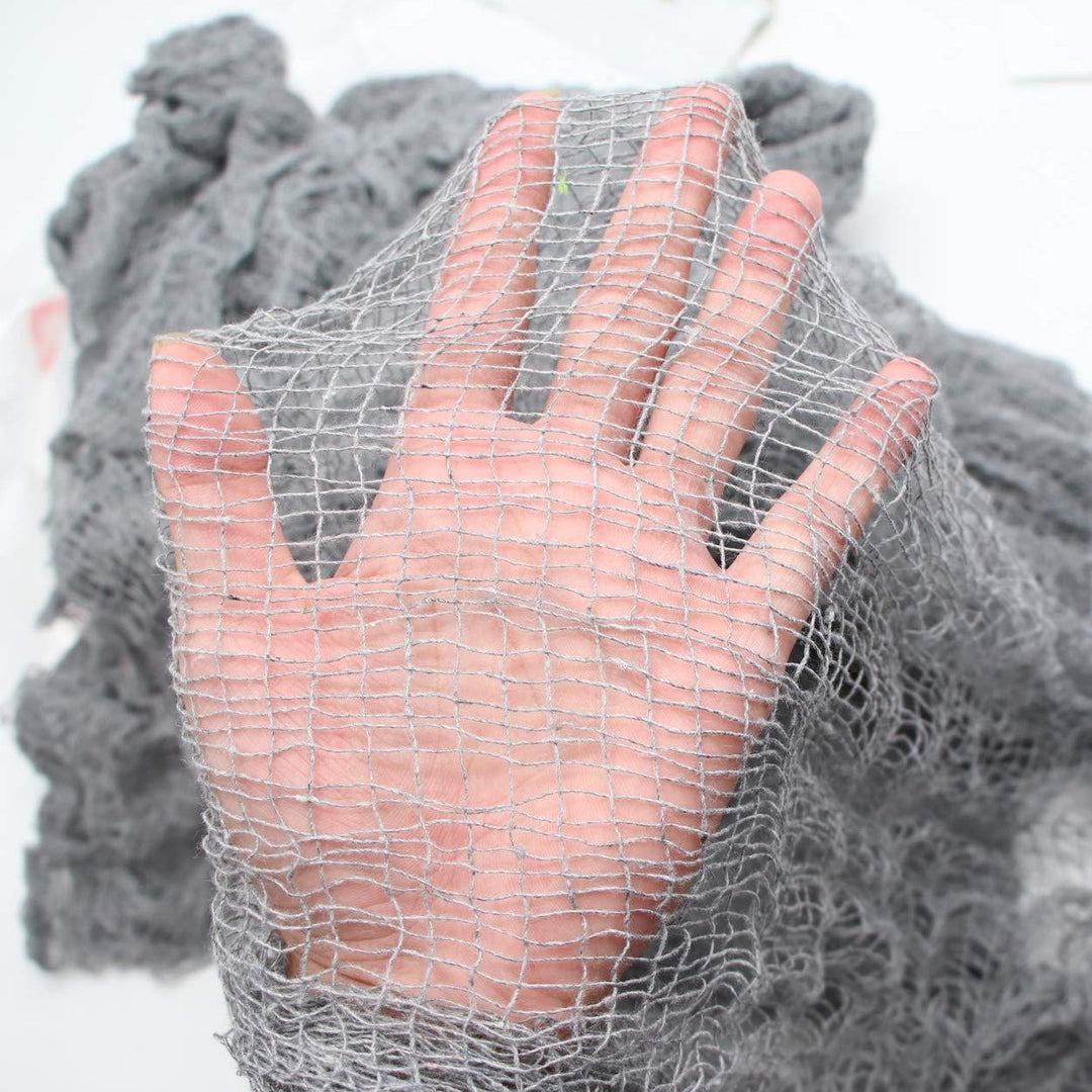 Large-format muslin shawl made of fine cotton gauze