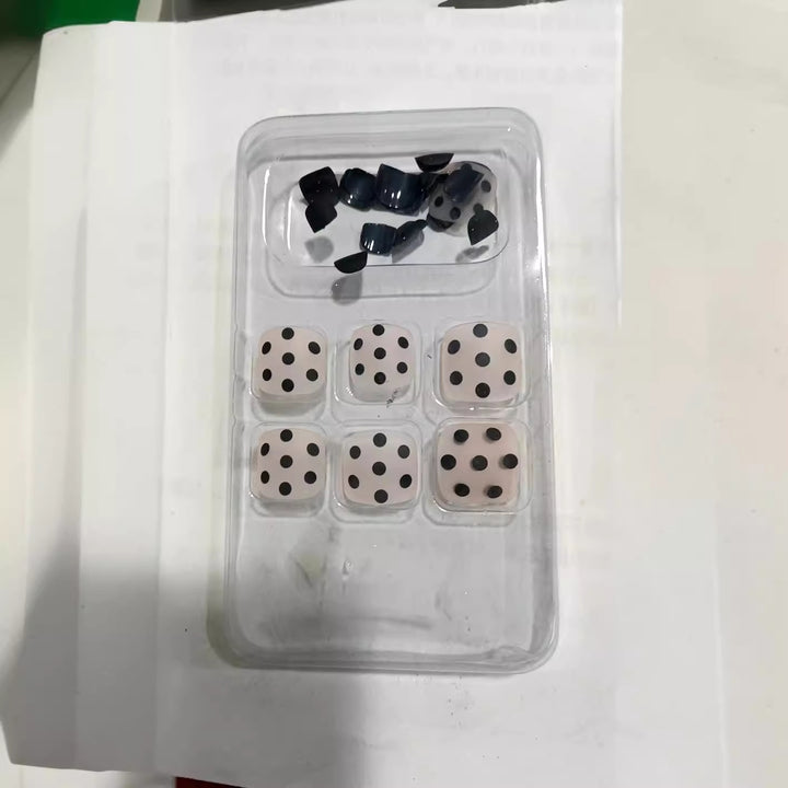 Artistic Polka Dot Press-On Nail Set Kalsten