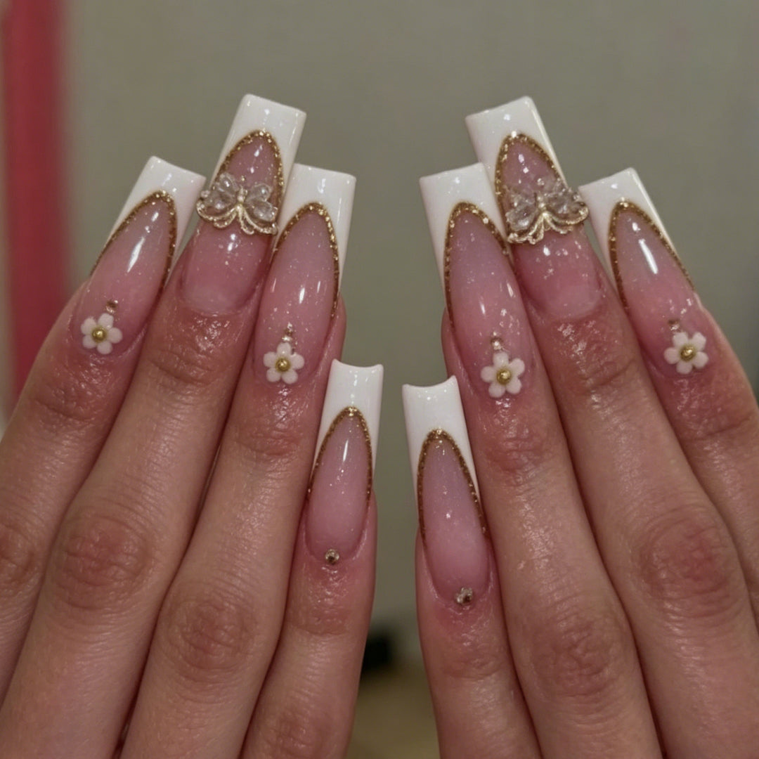 Elegant Floral Nail Art Extensions Kalsten
