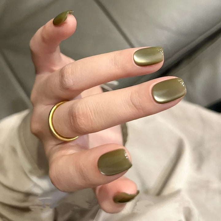 Artificial nails with modern night motif Kalsten