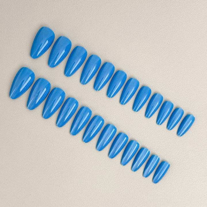 Elegant artificial nails with pointed design Kalsten
