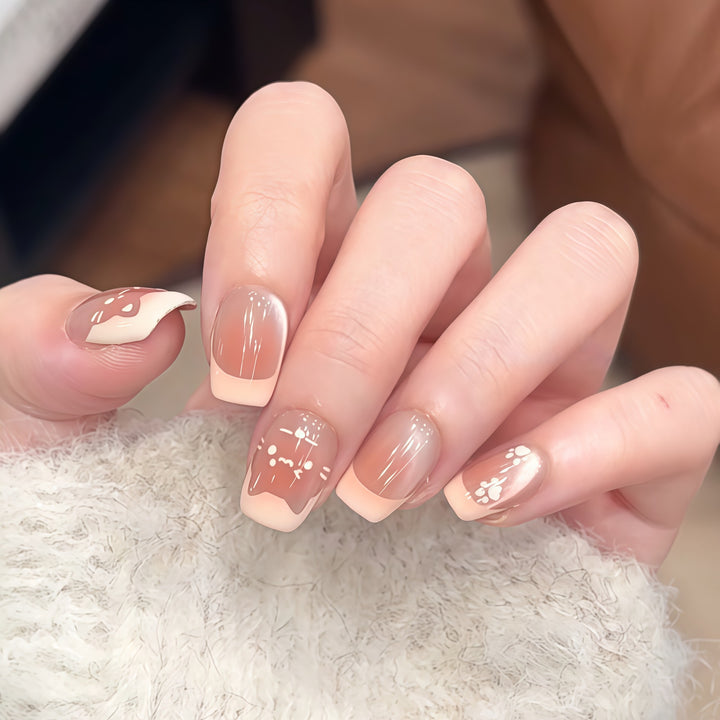 Artificial nails with elegant French design Kalsten