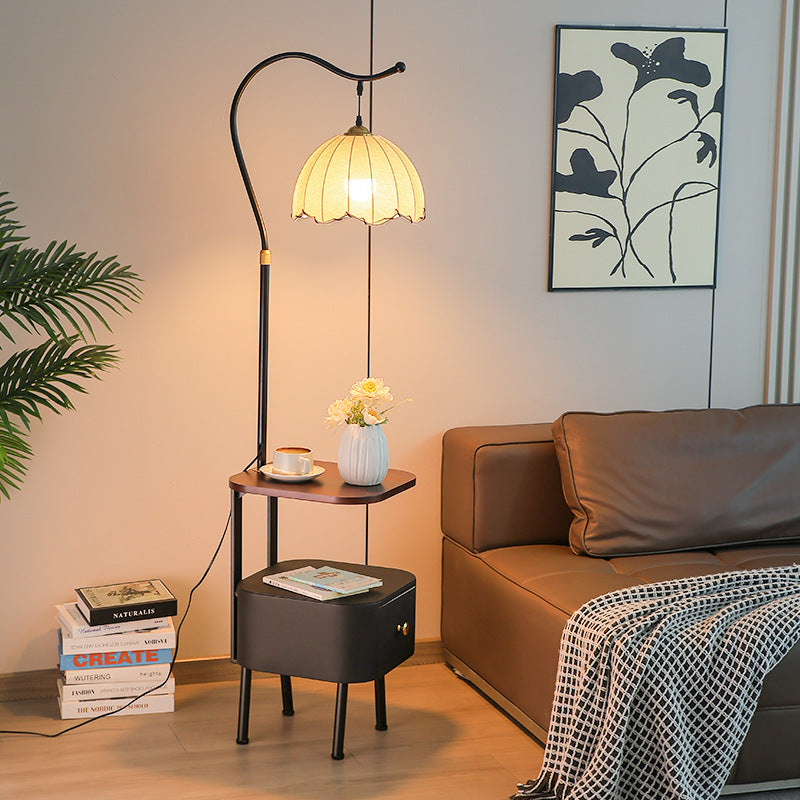 Stylish Floor Lamp with Integrated Side Table