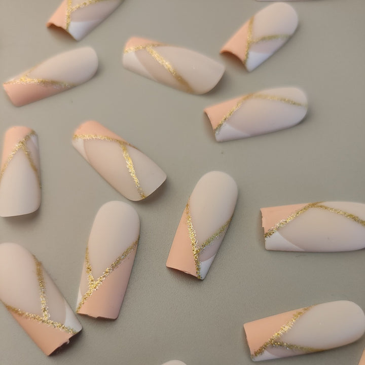 Elegant Press-On Nail Art Set with Gold Accents Kalsten