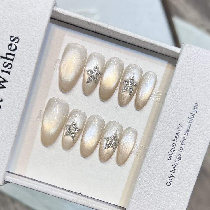 Star-Embellished Press-On Nail Art Set Kalsten
