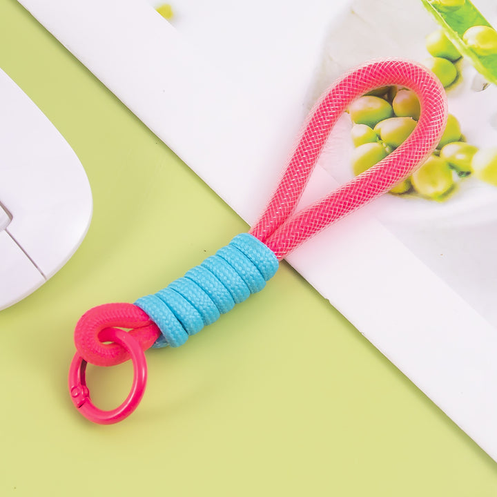 Versatile Paracord Keychain Holder Kalsten