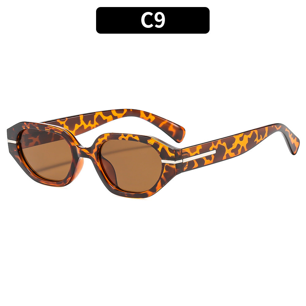 Distinctive Geometric Frame Sunglasses