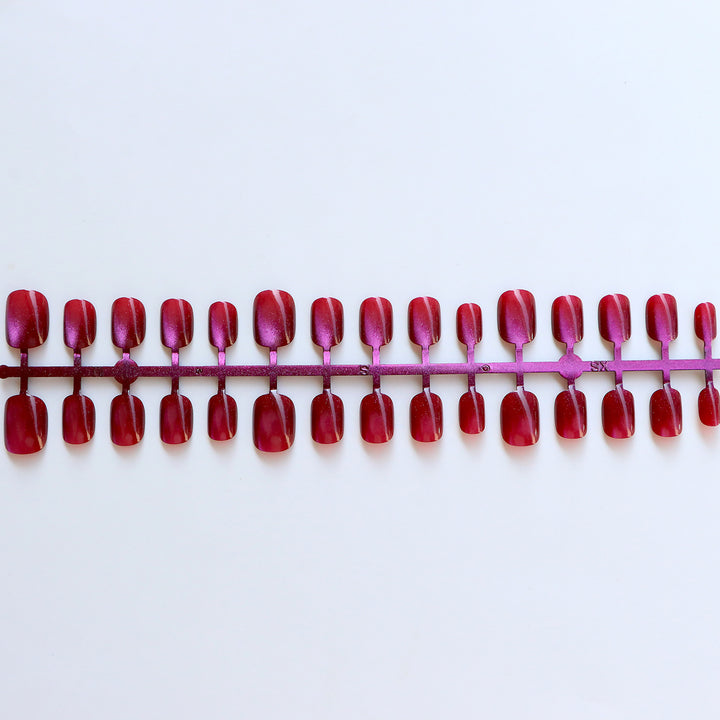 Glossy Press-On Nail Set Kalsten