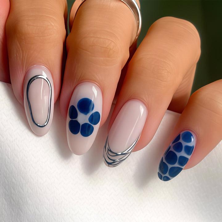 Artistic Nail Design Set with Polka Dots Kalsten