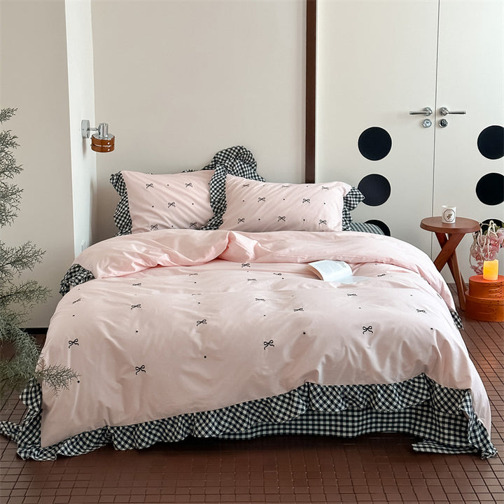 Bedding set made of cotton satin with embroidered bow motif & vichy ruffle