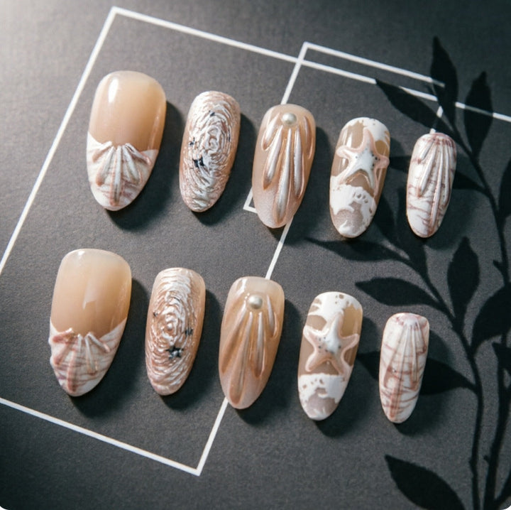 Elegant Nail Tips with Maritime Design Kalsten