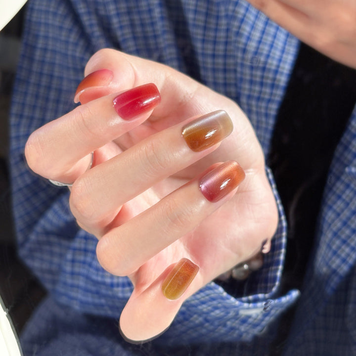 Artificial nails with glamorous gradient color Kalsten