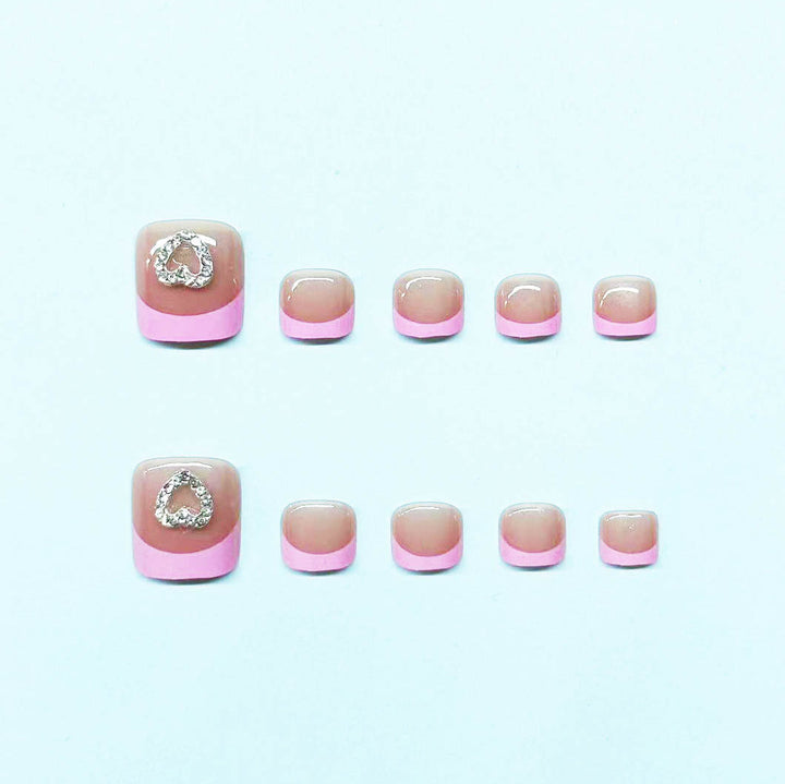 Nail art set with elegant heart accents Kalsten