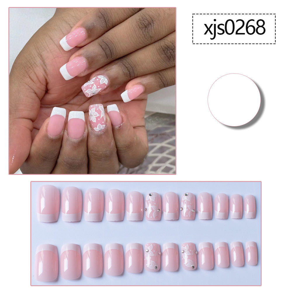 Elegant Floral Nail Art Design