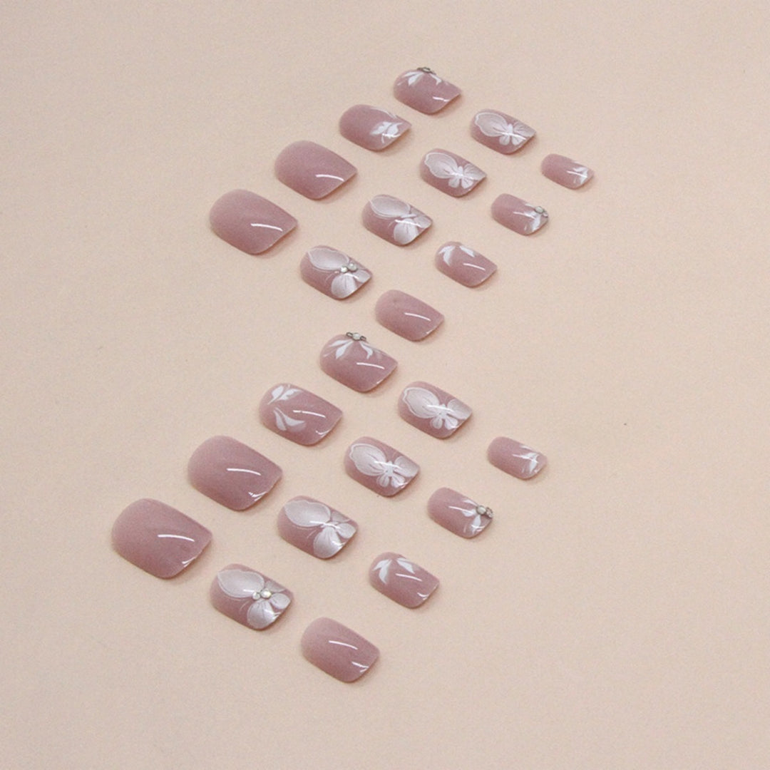 Artistic Butterfly-Inspired Nail Extensions Kalsten
