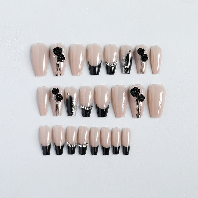 Elegant Decorative Press-On Nail Art Set