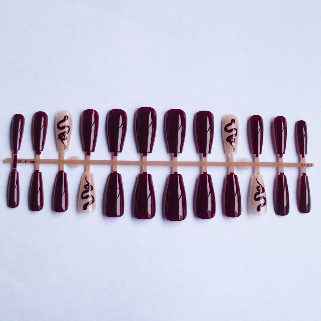 Artistic Glossy Nail Art Set