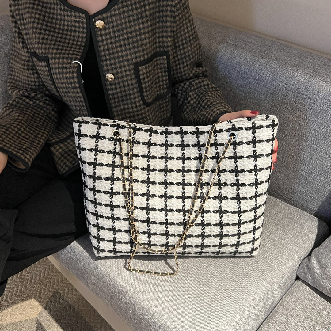 Chic Geometric Pattern Tote Bag