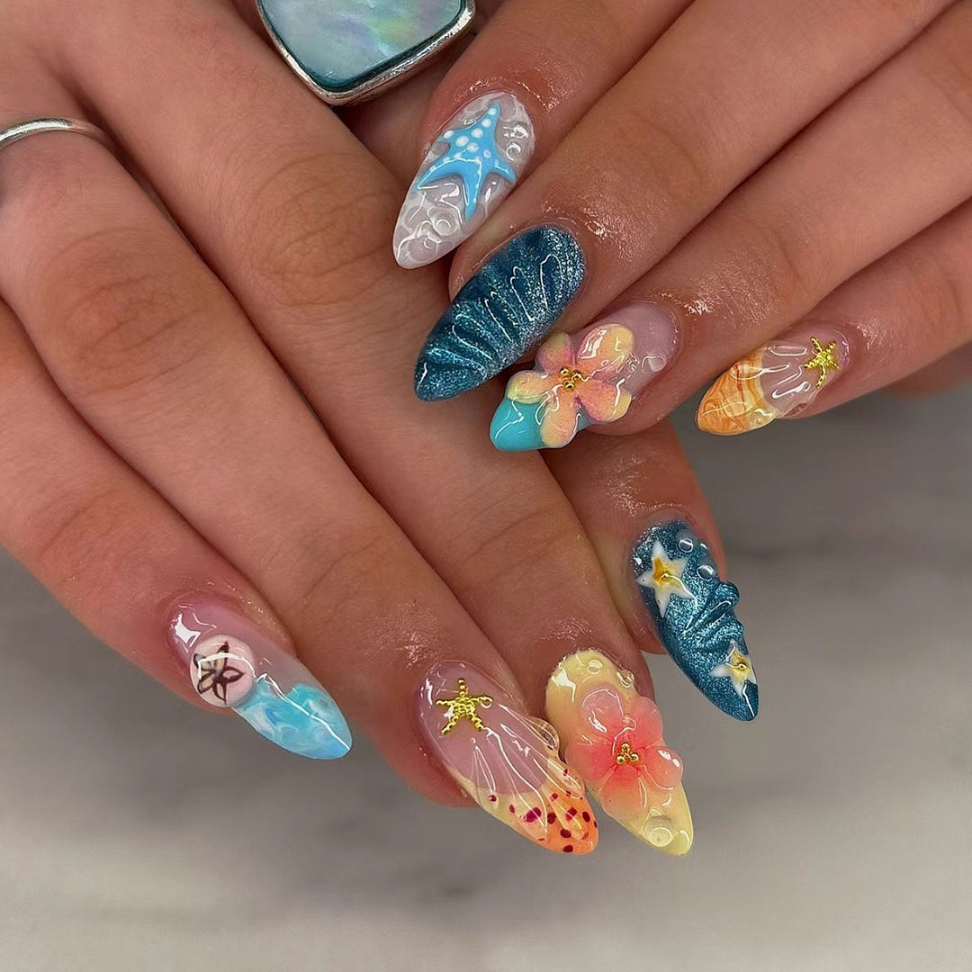 Beach-Inspired Press-On Nail Art Kalsten