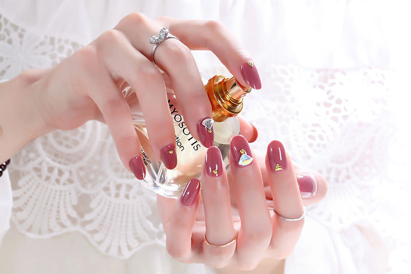 Artful Nail Tips Design Kalsten