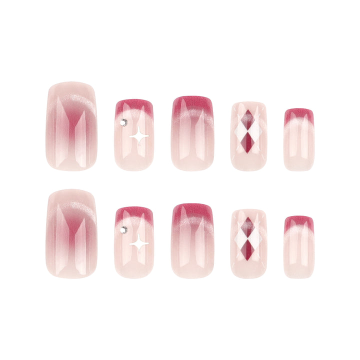 Glamorous nail art with high-gloss effect Kalsten