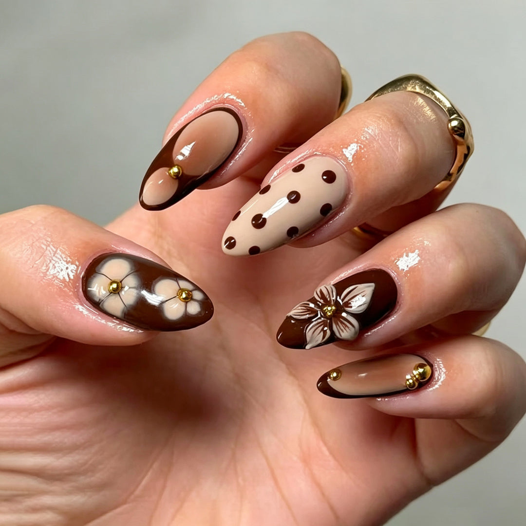 Elegant Floral Design Press-On Nails