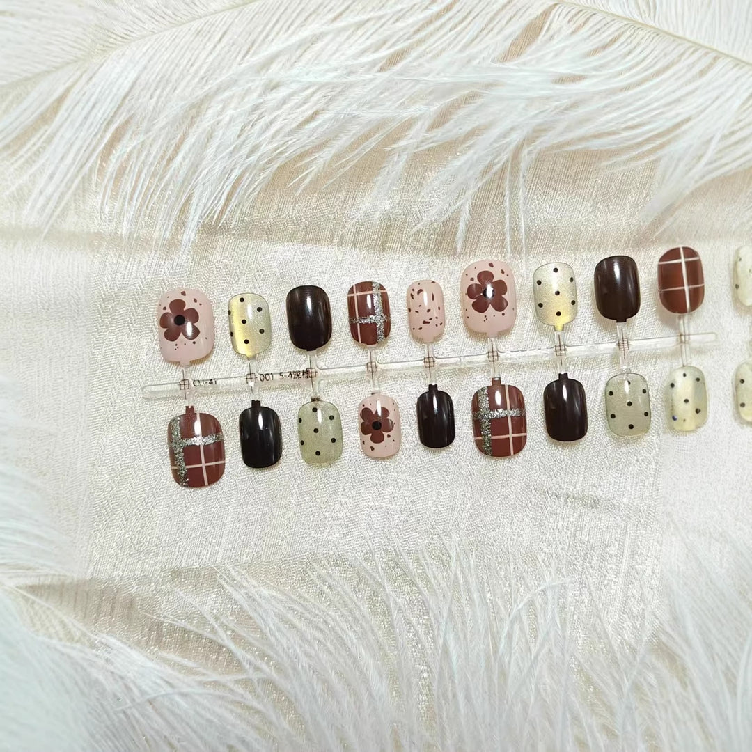 Artificial nails with floral and glittering design Kalsten