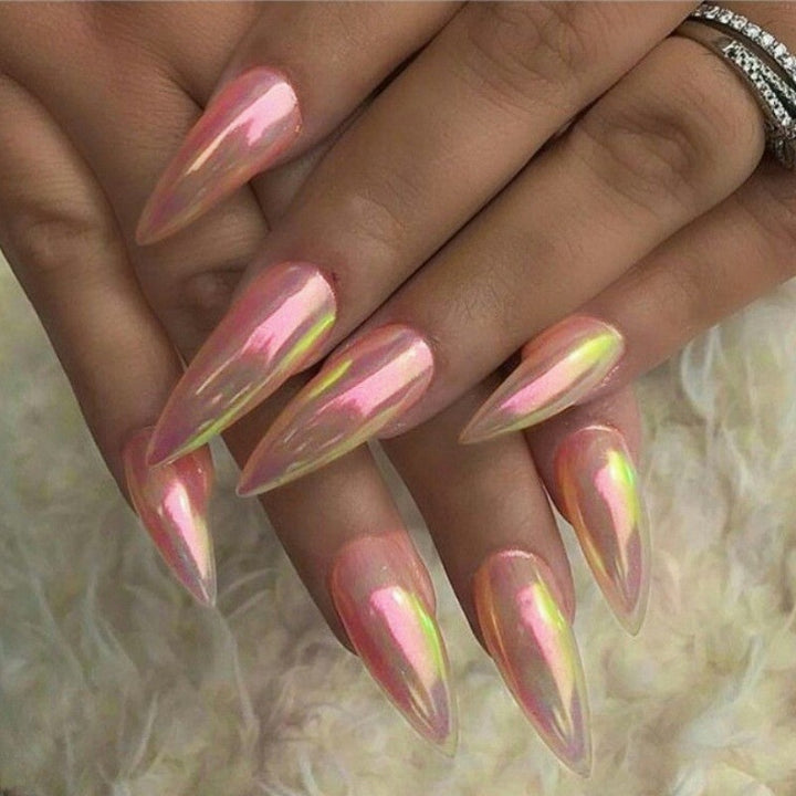 Shimmery Stiletto Press-On Nail Art Kalsten