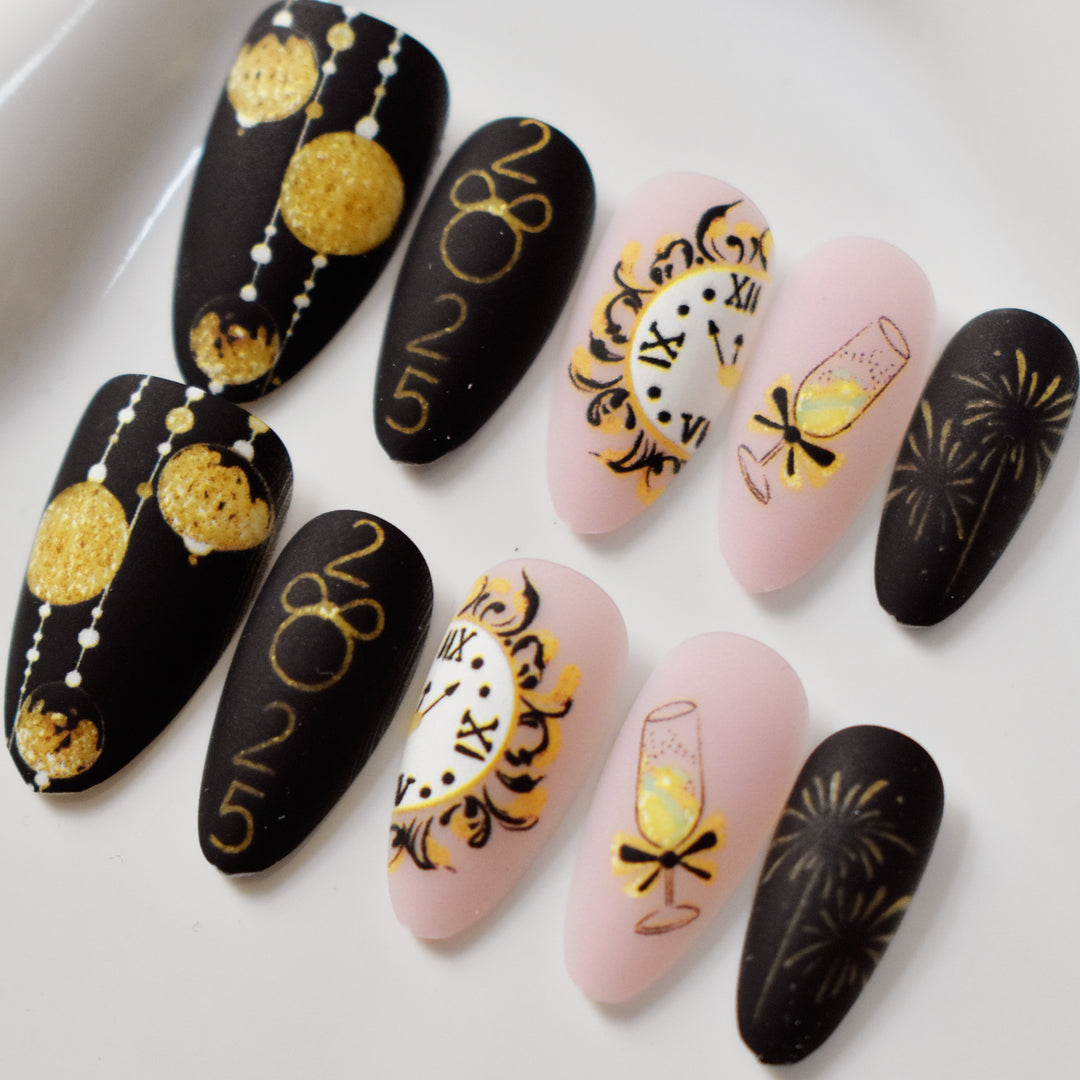 Festive New Year Themed Press-On Nail Art Kalsten
