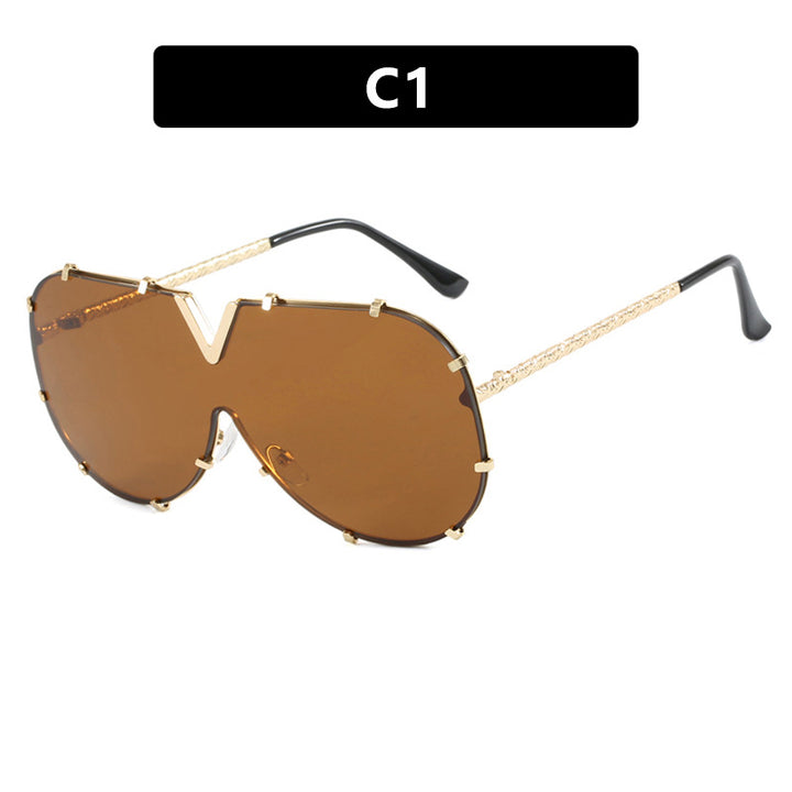 Women oversized goggles in futuristic design Kalsten