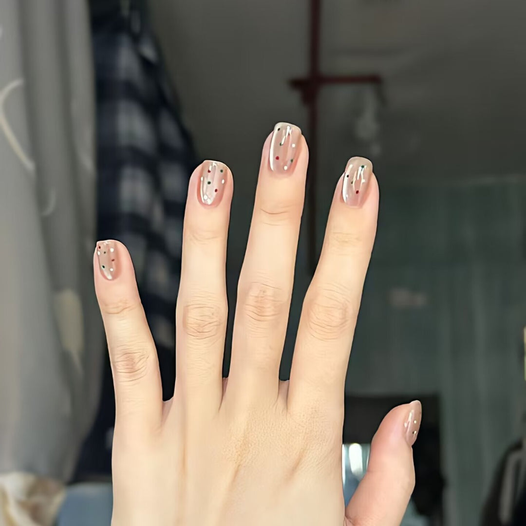 Trendy artificial nails with glitter effects Kalsten