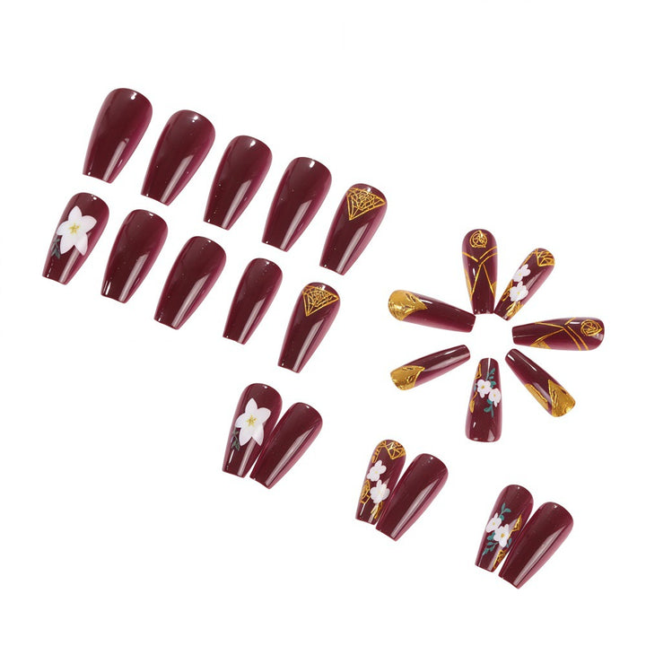 Trendy artificial nails with floral accents Kalsten