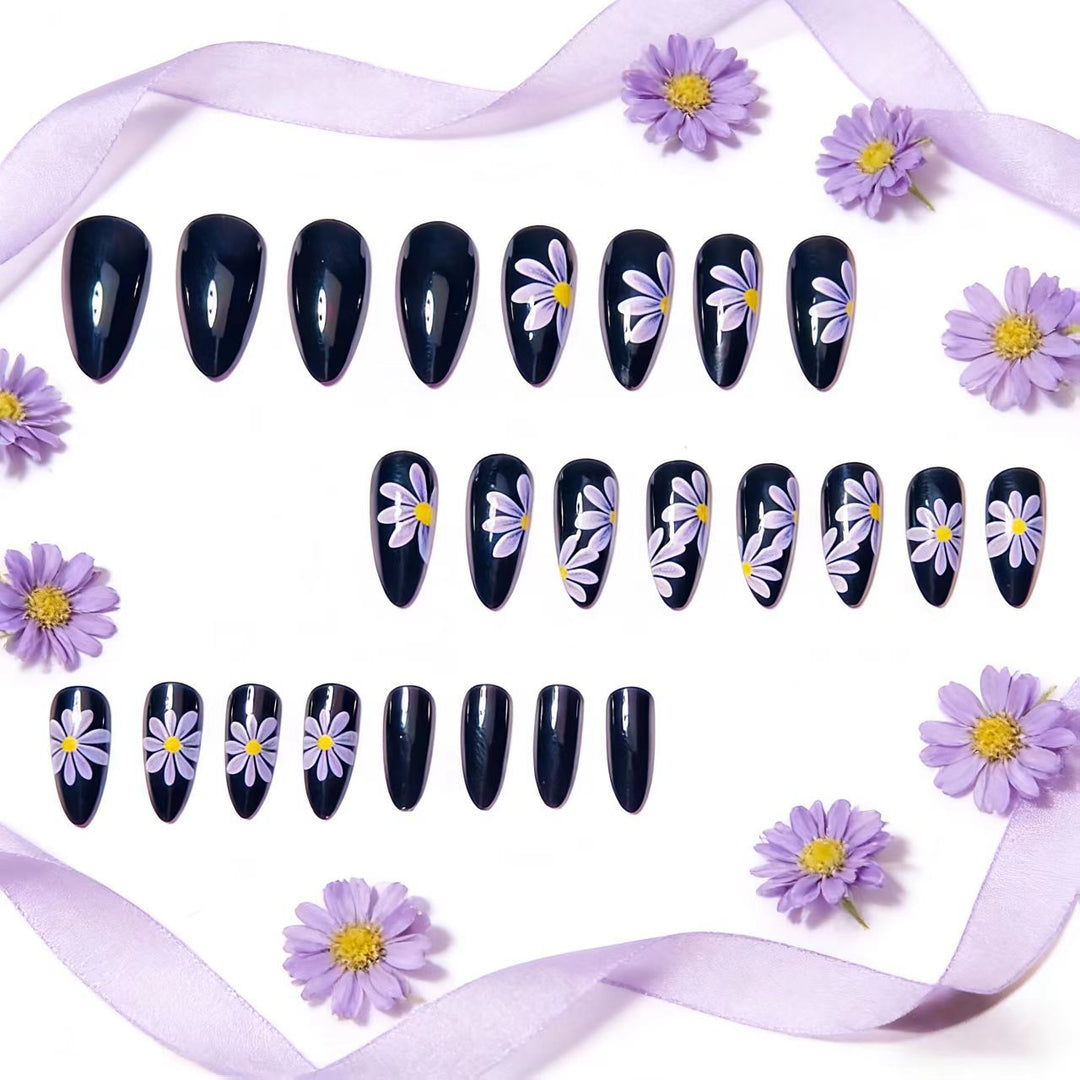 Artificial nails with floral patterns and elegant design Kalsten
