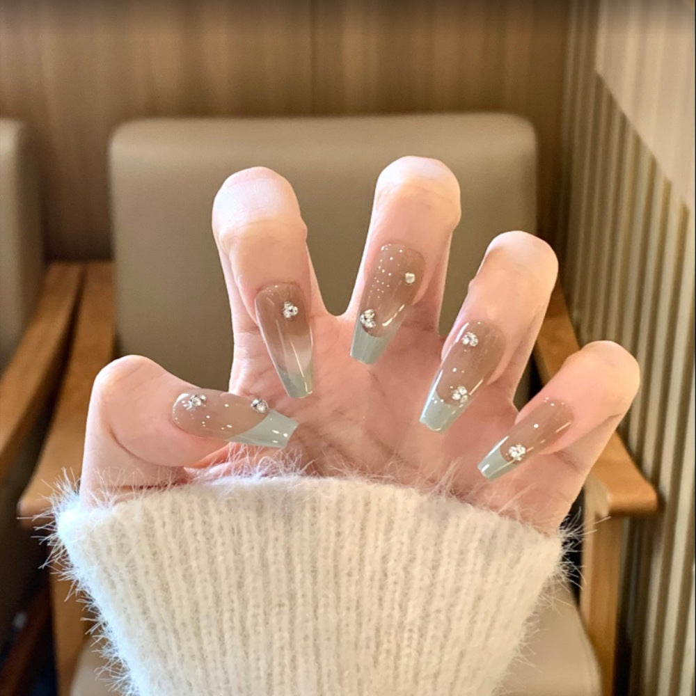 Artificial nails with glamorous crystal design Kalsten