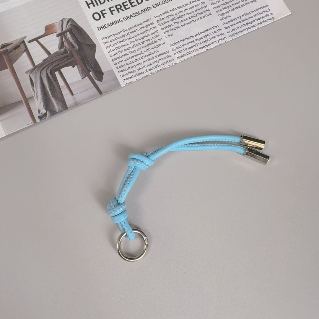Stylish Leather Keychain Holder Kalsten