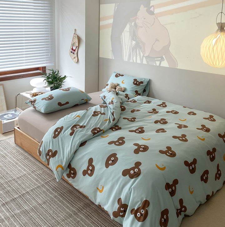 Fluffy cotton bedding set with nostalgic rocking horse pattern