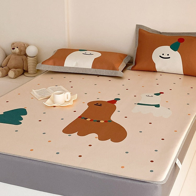 Children's bedding set with monster truck print made of breathable cotton blend