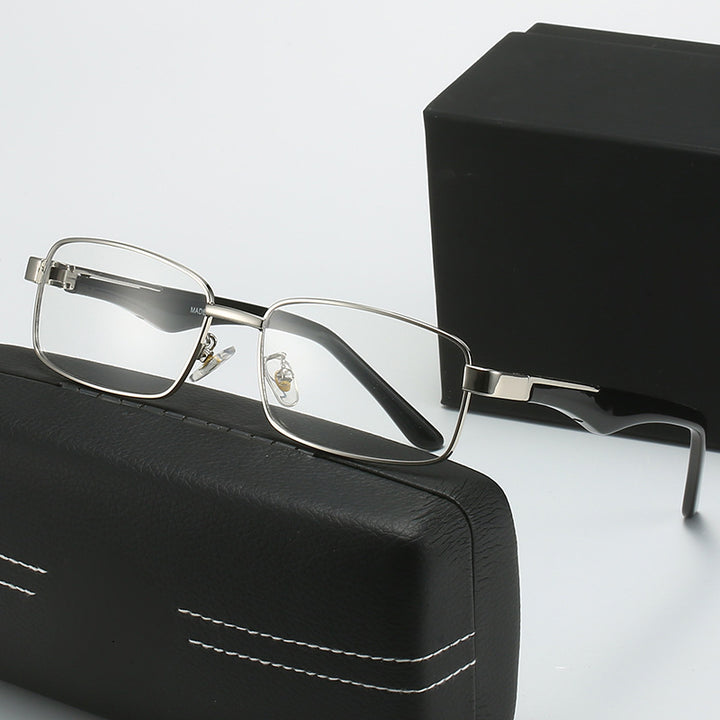 Women's corrective glasses with elegant gold-colored frame and stylish design Kalsten