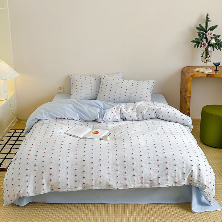 Soft double gauze bed cover set with small polka dot flower print