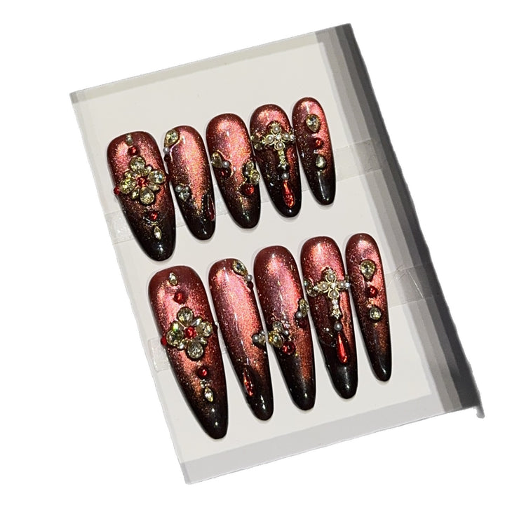 Glamorous and Artistic Nail Tips Kalsten